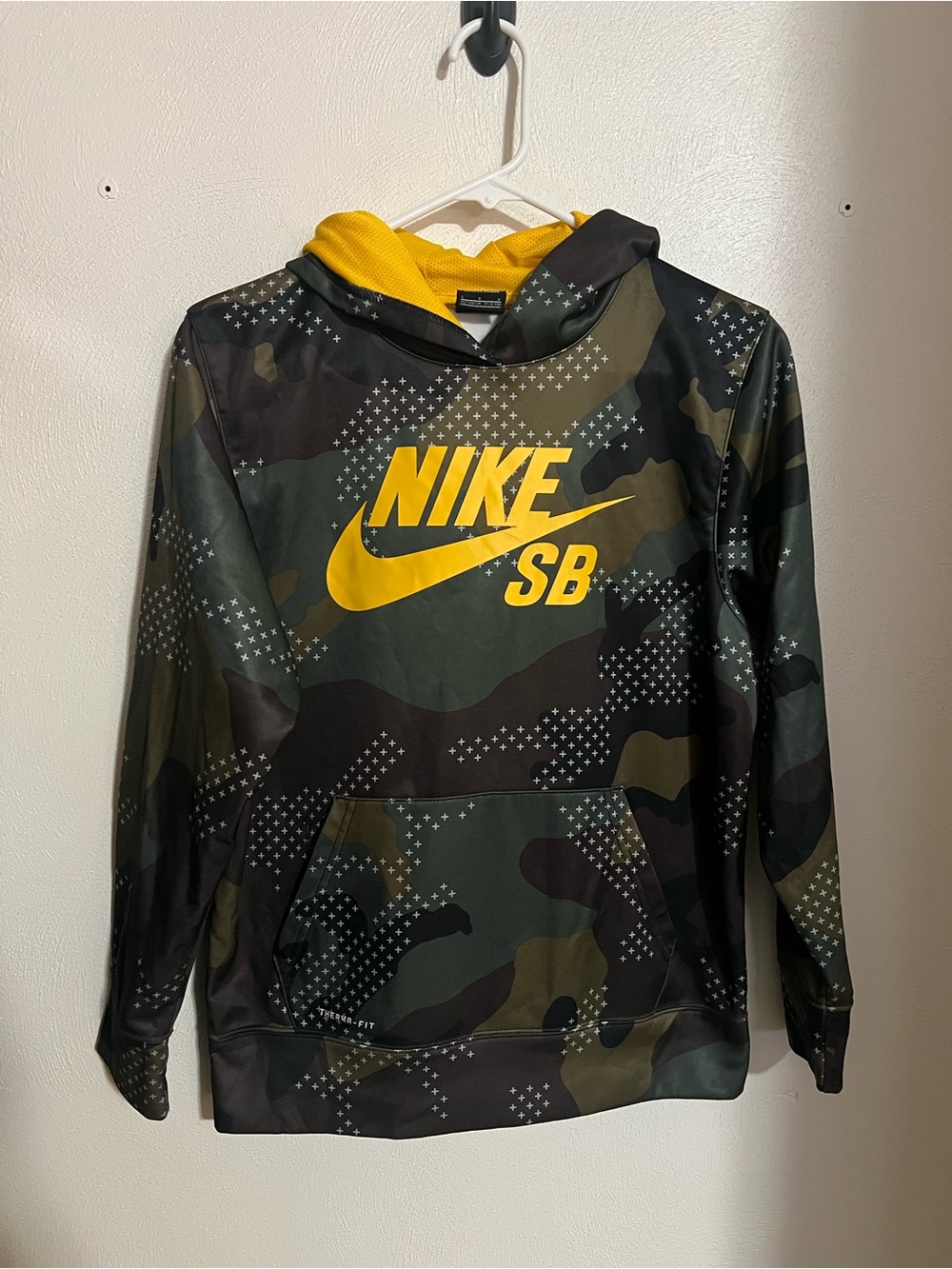 NIKE SB Classic Therma-Fit Casual Athletic Athleisure Camo Hoodie Green Boy's L